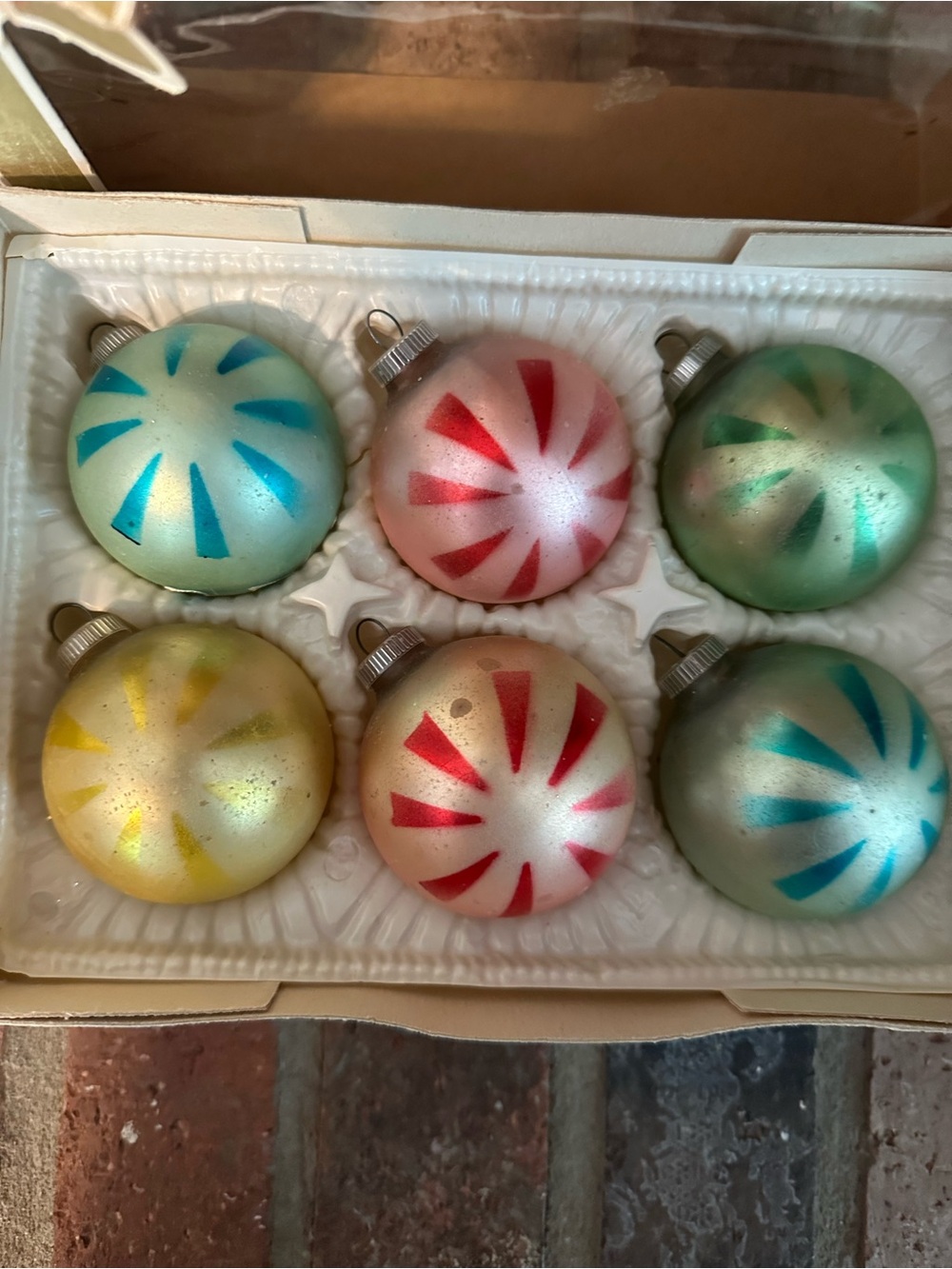 Vintage S S Kresge West Germany Hand Painted Christmas Glass Ornaments Glitter - Picture 8 of 16